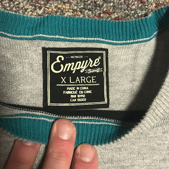 Empyre Light Weight Pull Over Sweater - Picture 3 of 3